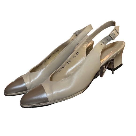 VTG Salvatore Ferragamo Kitten Heel - Picture 2 of 6